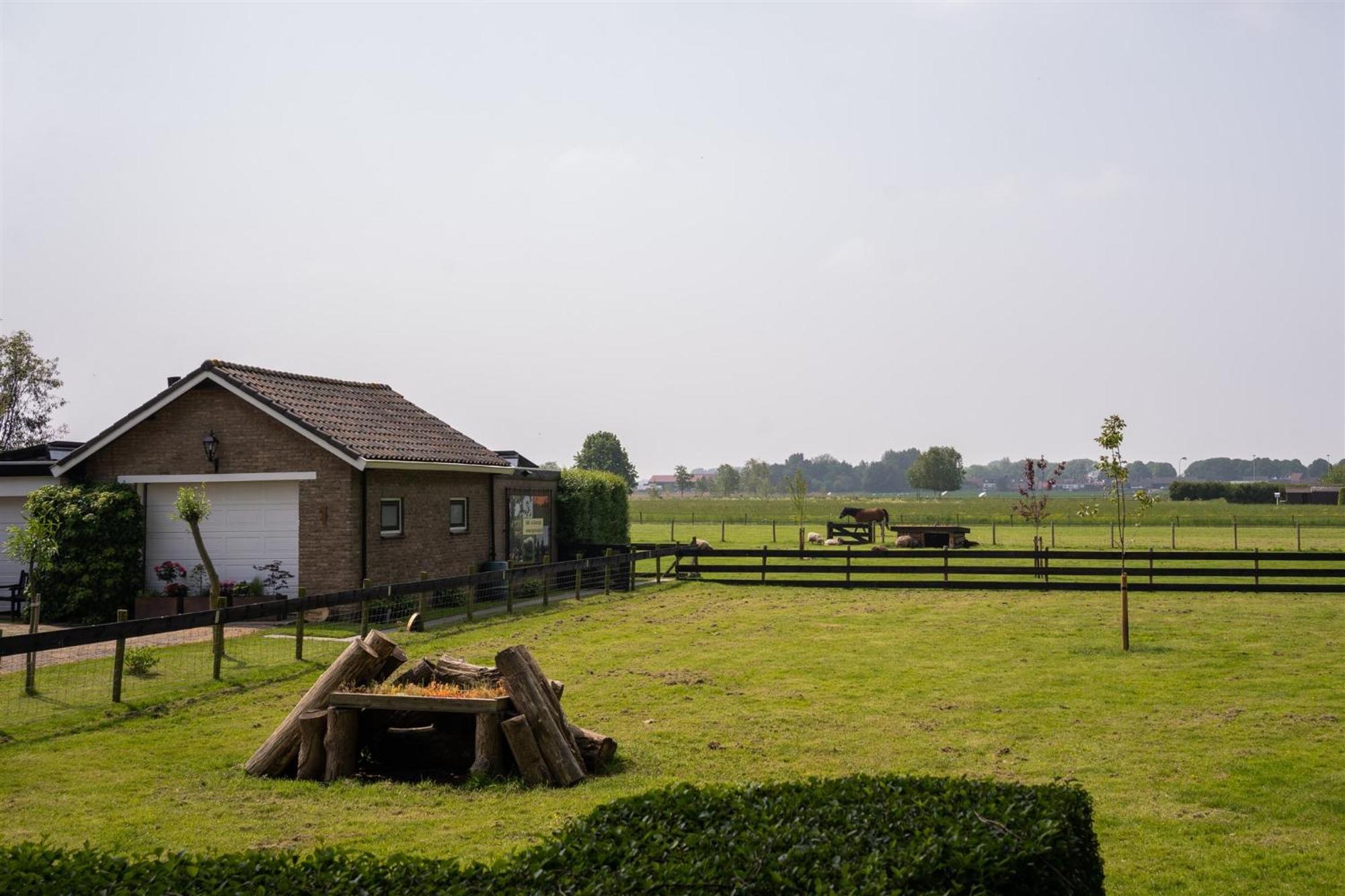 Vakantiewoning Le Garaazje 'S-Gravendeel Kültér fotó