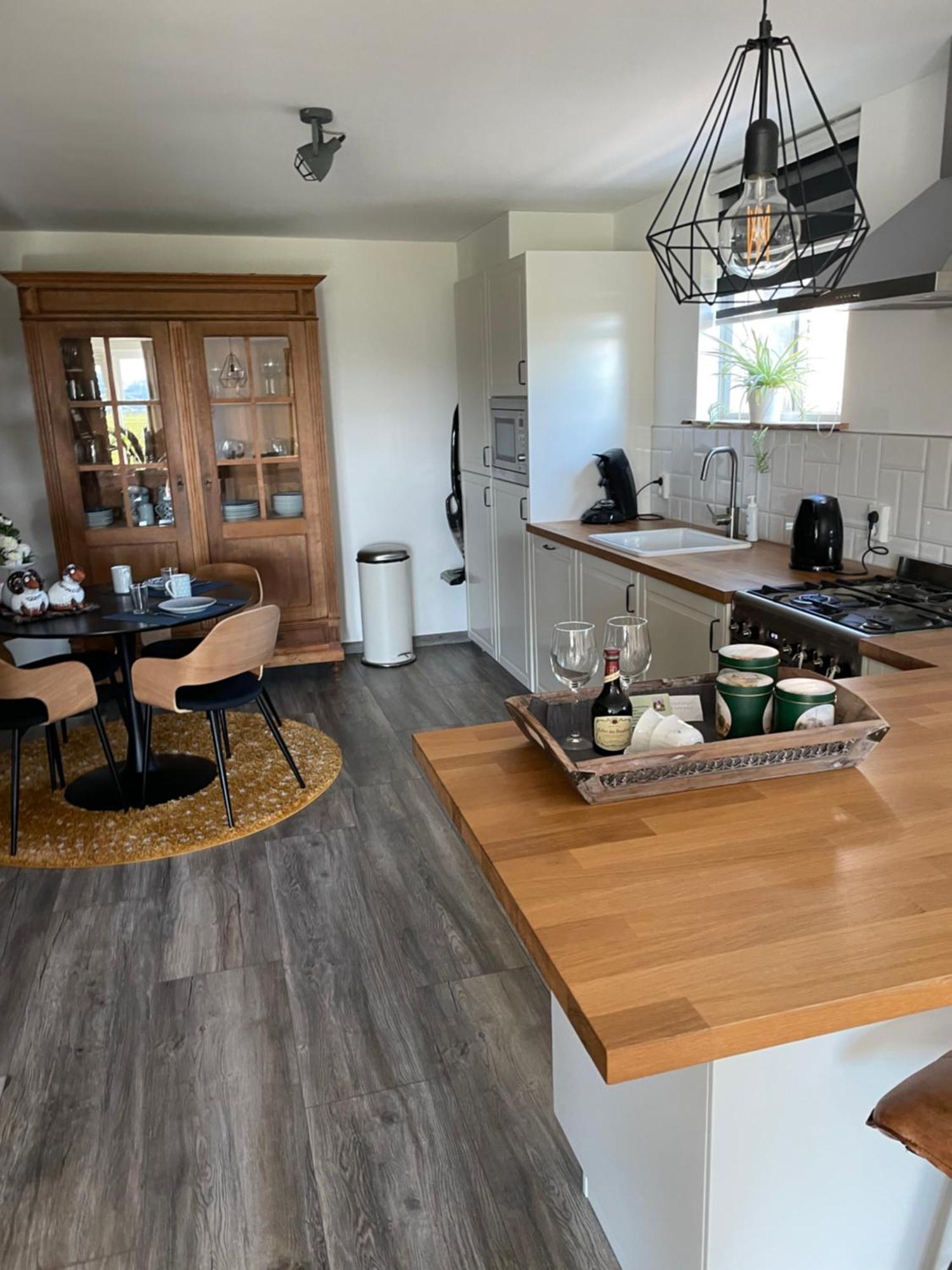 Vakantiewoning Le Garaazje 'S-Gravendeel Kültér fotó