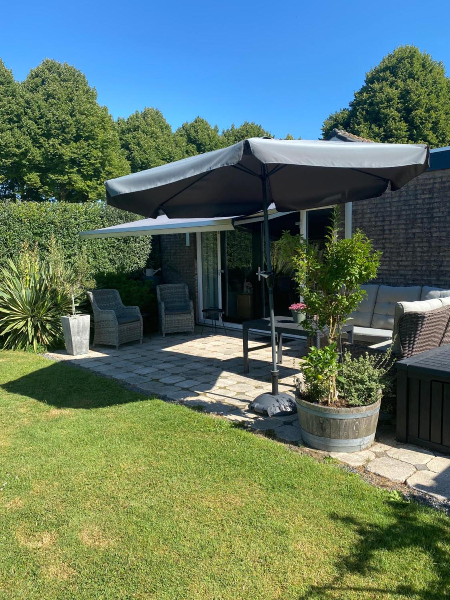 Vakantiewoning Le Garaazje 'S-Gravendeel Kültér fotó